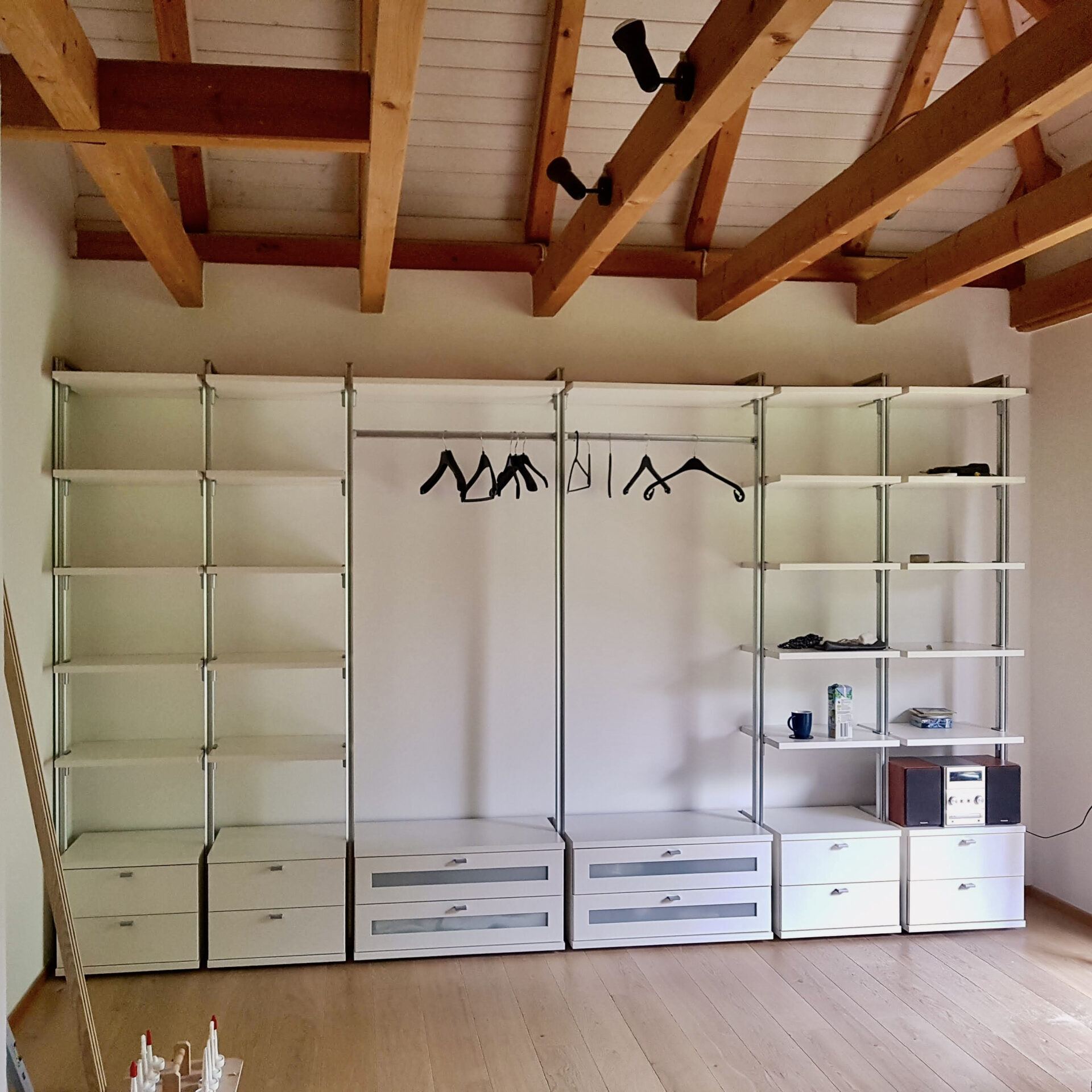 Shoji Schiebetürenschrank, Schiebetür, verdeckter Kleiderschrank